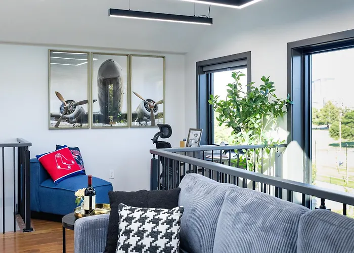 3Br3Bth Penthouse 2 Parking Spaces Td Mit Harvard