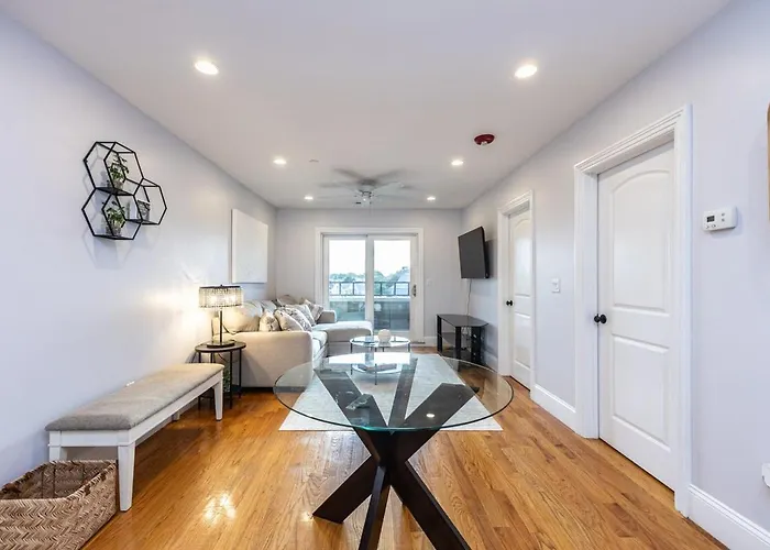 New -Entire Place-Laundry In Unit -Family Friendly
