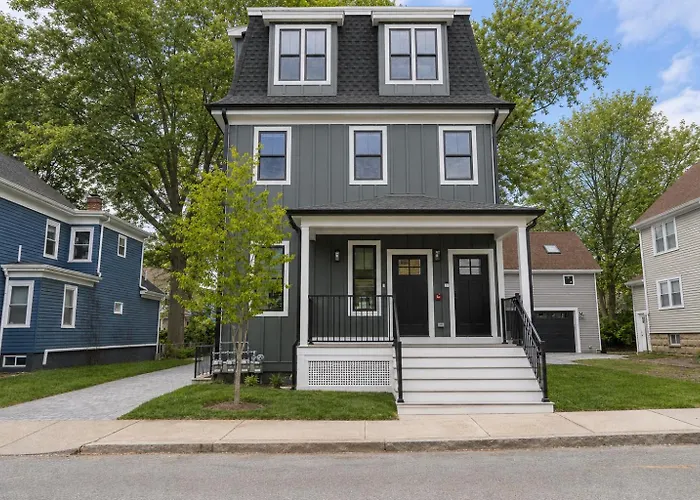 Boston Style 2Br2Bth / Near Boston + New Build